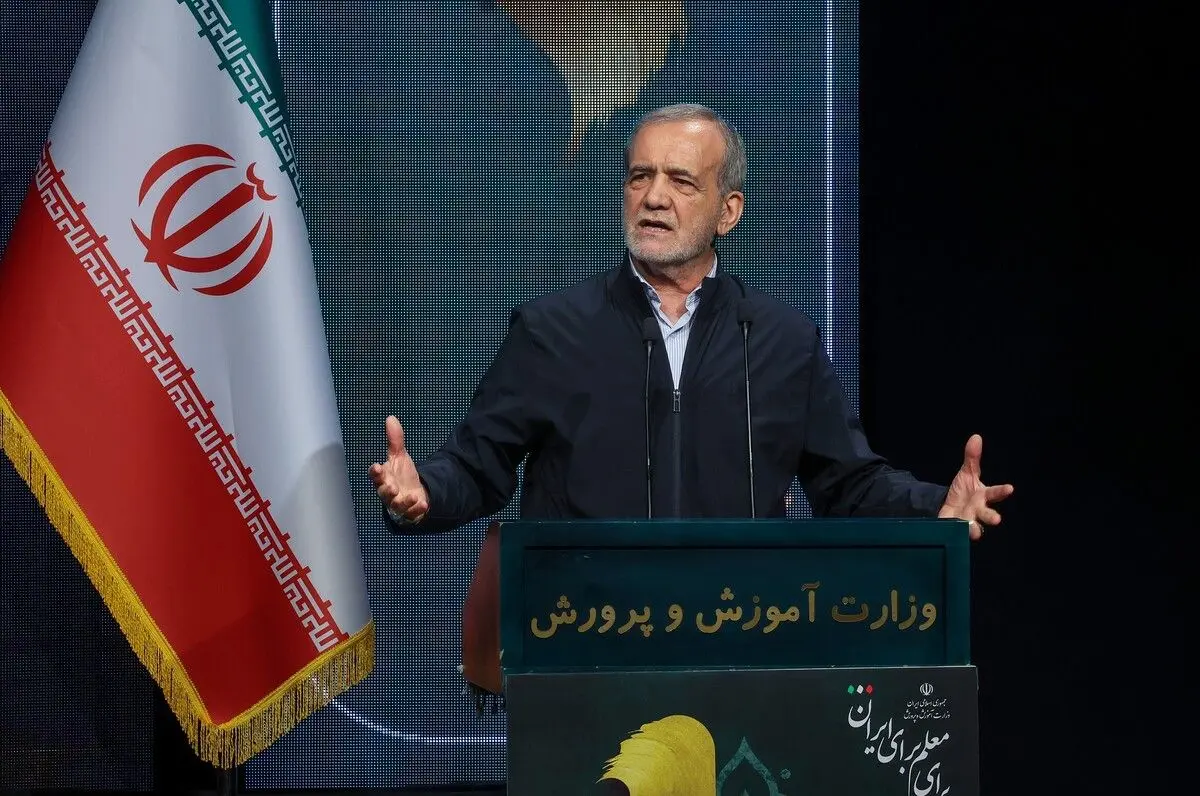 حمله تند کیهان به پزشکیان؛ ادعای خود را تکرار کرد!