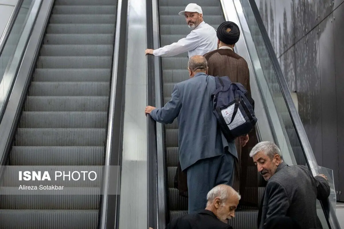 تصاویر؛ بدرقه نخستین گروه از زائران حج ۱۴۰۴