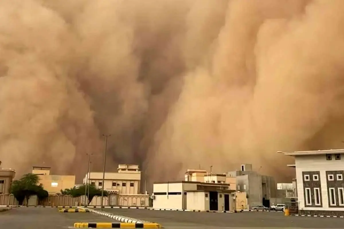 ببینید؛ طوفان گرد و غبار شدید قصیم عربستان را درنوردید