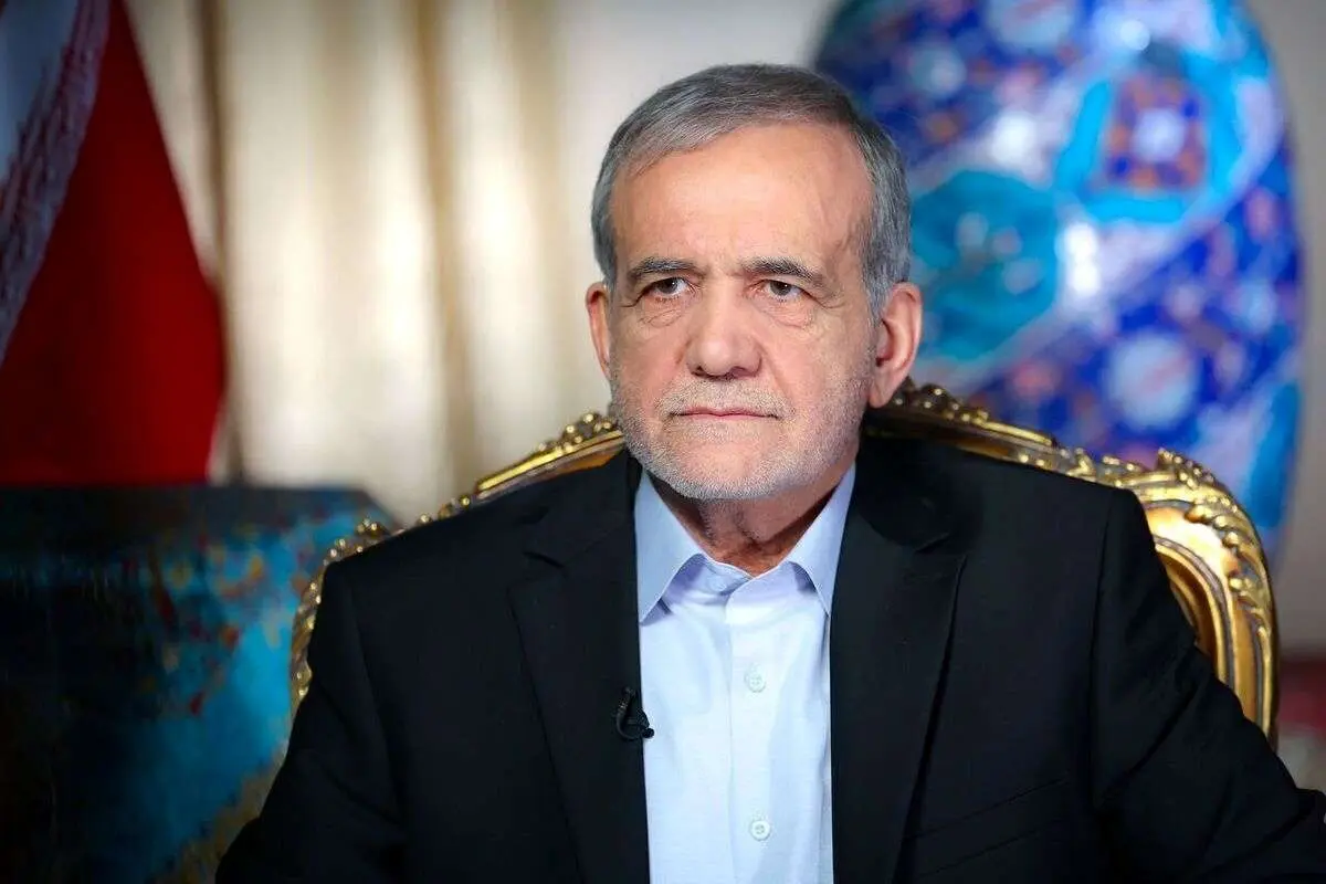 رئیس‌جمهور به دیدار مادر شهید رئیسی رفت