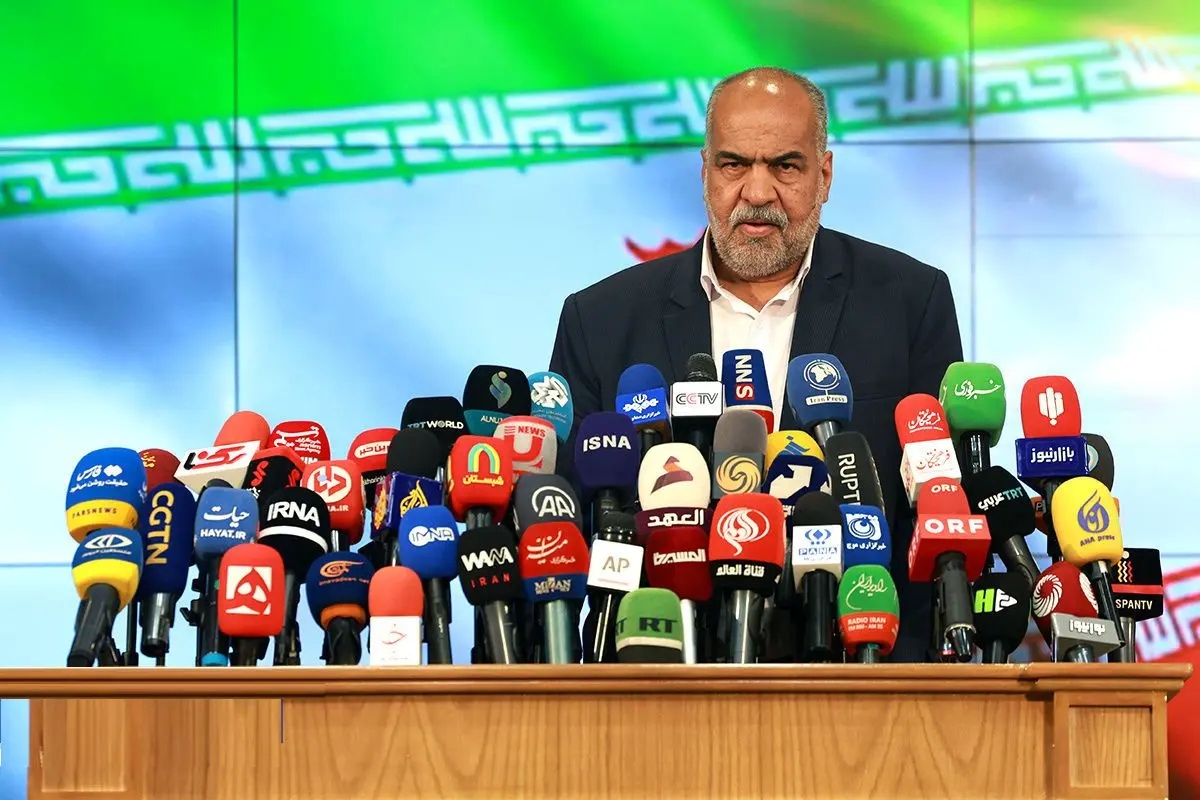 حمله به ترامپ از تریبون مجلس؛ به آمریکایی‌ها امتیازات بی‌جا ندهید