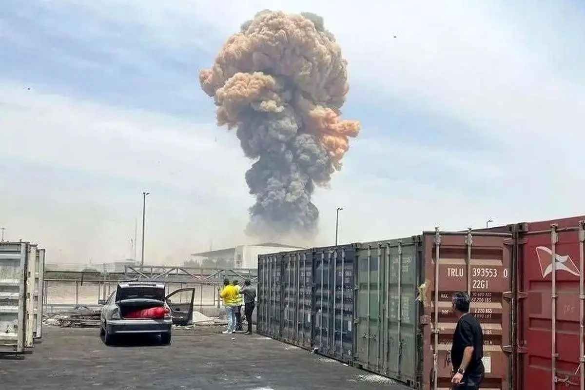 یک کارگزار رسمی گمرک: بزرگترین عامل اصلی حوادث رسوب کالاها در بندر است