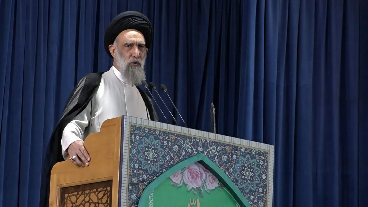 امام جمعه اصفهان همچنان مخالف مذاکرات: مذاکره معنایی ندارد