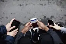 چه زمانی باید تلفن همراه جدید بخرید؟ (۱۲ علامت مهم)