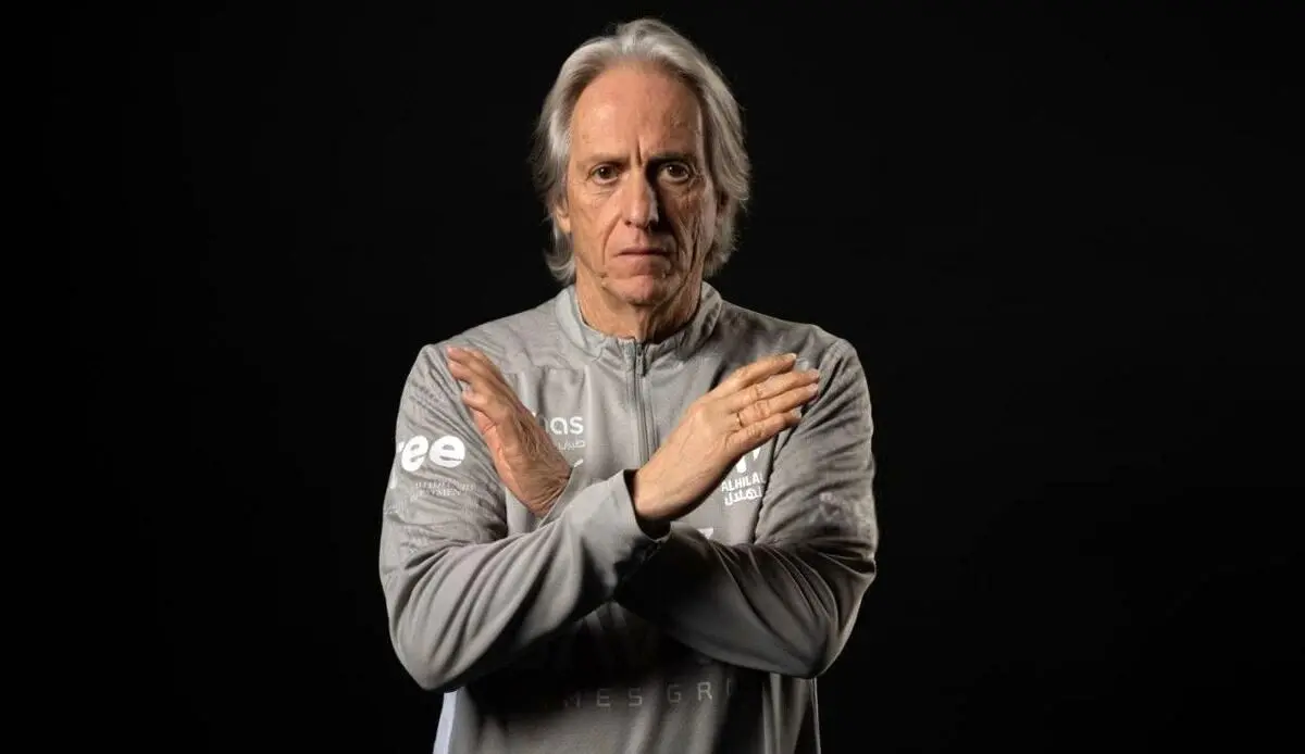 سرمربی الهلال عربستان اخراج شد