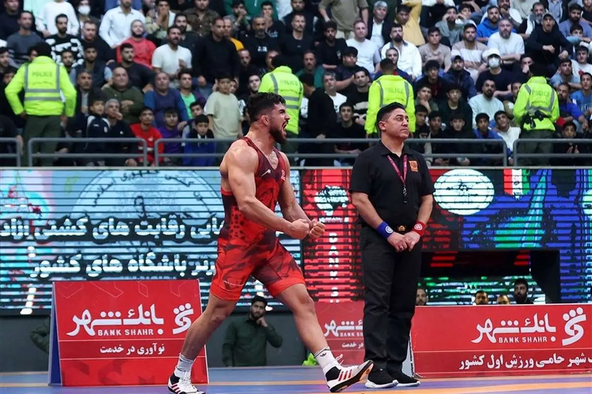 بانک شهر 6-4 استقلال جویبار؛ قهرمانی جنجالی در فینال لیگ برتر کشتی آزاد 