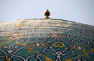 کاشیهای مسجد امام از بی توجهی باد کردند!+عکس