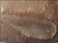 عكس> ردپای چکمه بر مریخ