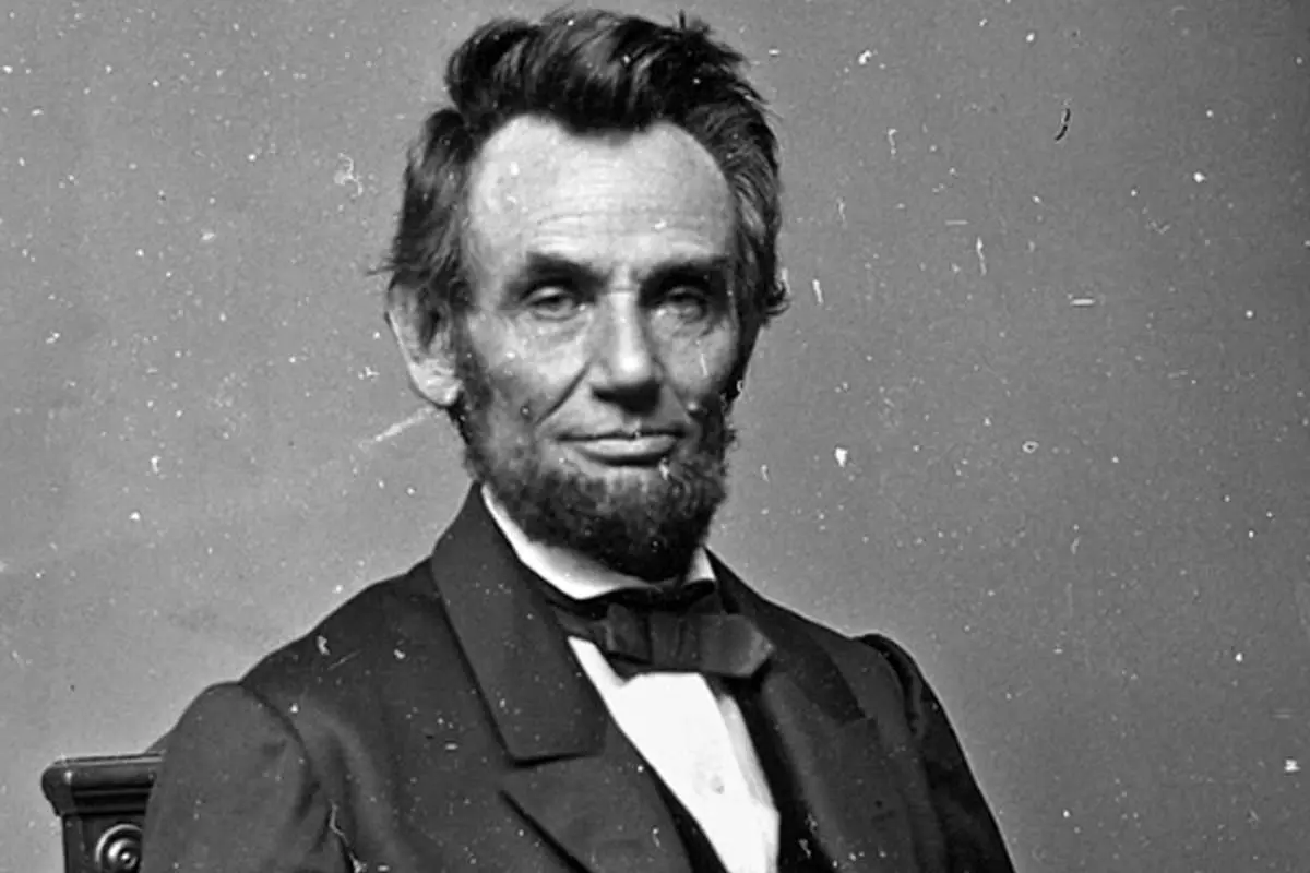 پایانی بر یک نمایش نامه واقعی 