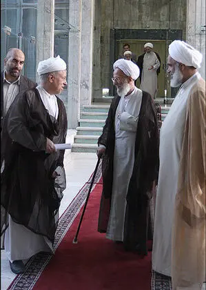 عکس> مواجهه هاشمی و مصباح