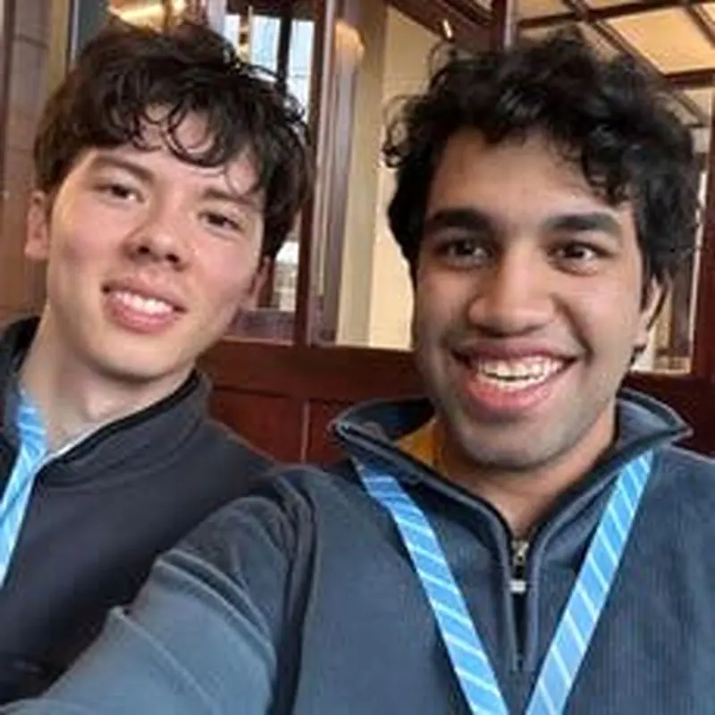 «ناوی آناند» و «تایلر رز