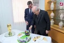 رئیس جمهور الجزایر کیک قهرمانی اسپانیا را برید