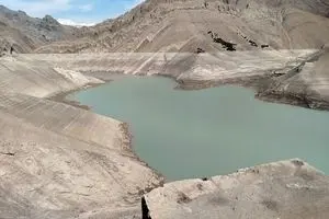 حجم آب پشت سد کرج در مرداد سال گذشته و امسال