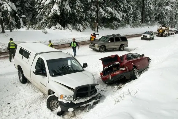 تصادف زنجیره‌ای آتشین در کانادا