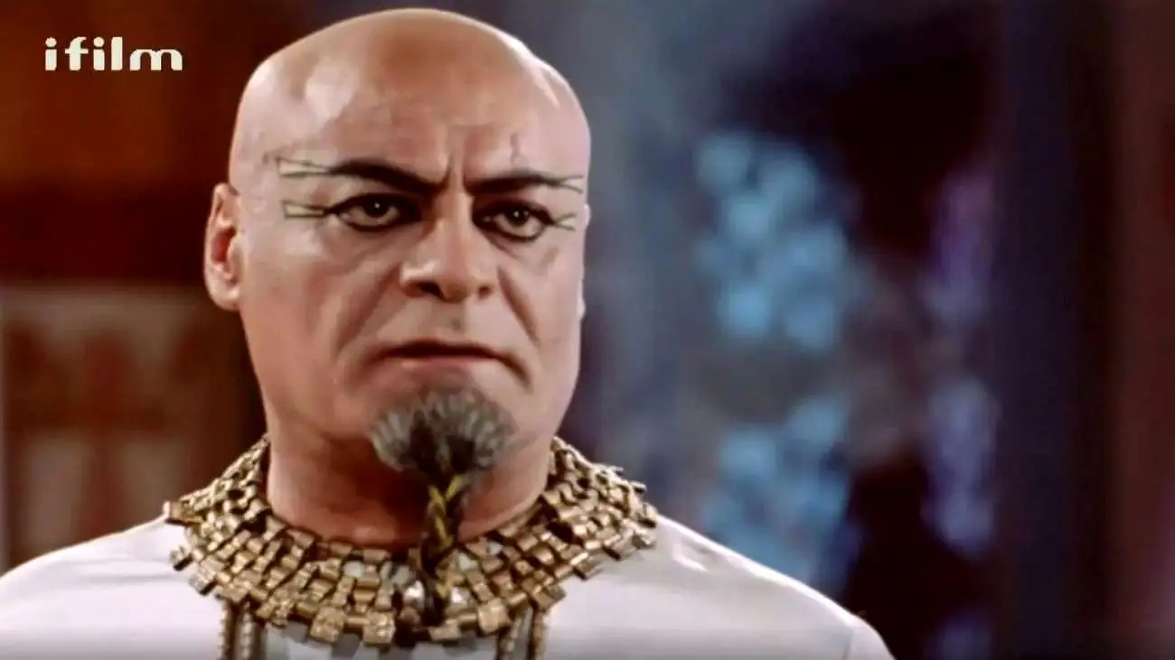 «آمنهوتپ سوم» سریال یوسف پیامبر در کنار جمشید هاشم پور؛ سال 74