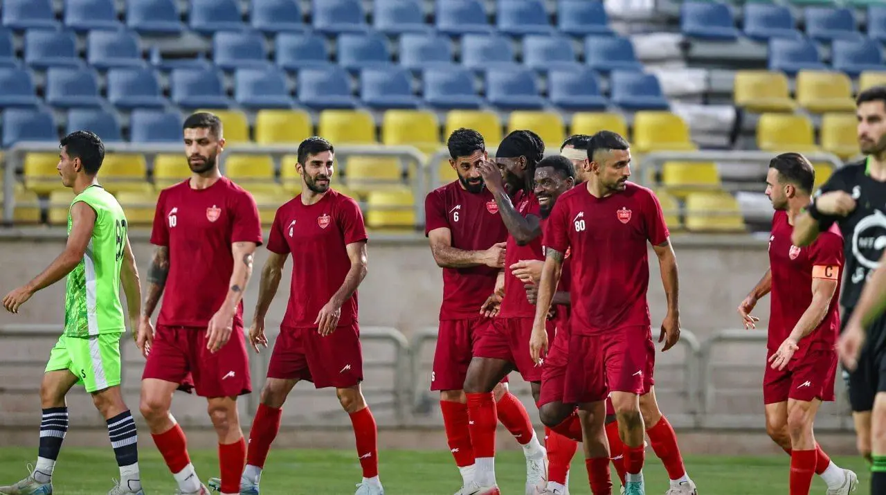 پرسپولیس در محاصره قوانین مالی؛ آیا بازیکنان جدید به هفته اول لیگ می‌رسند؟