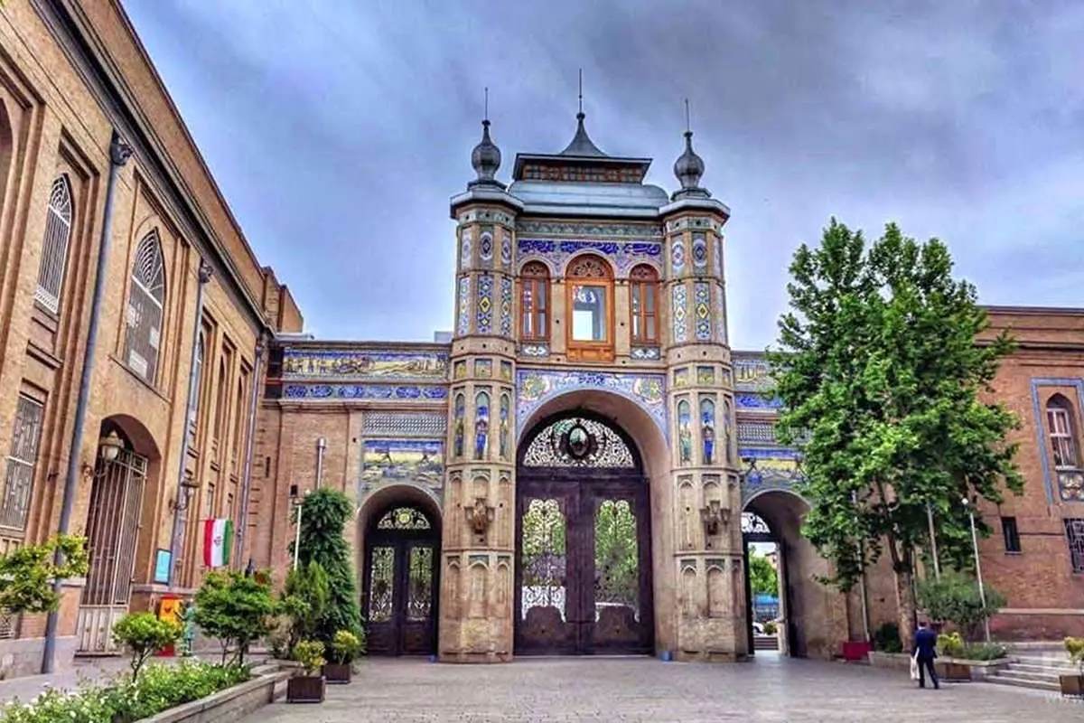 این بنا پیش از برج آزادی نماد تهران بود