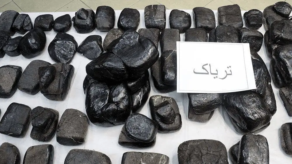جاسازی ۱۶ کیلو تریاک در دستگاه بلال تنوری/ محموله در فرودگاه امام لو رفت 