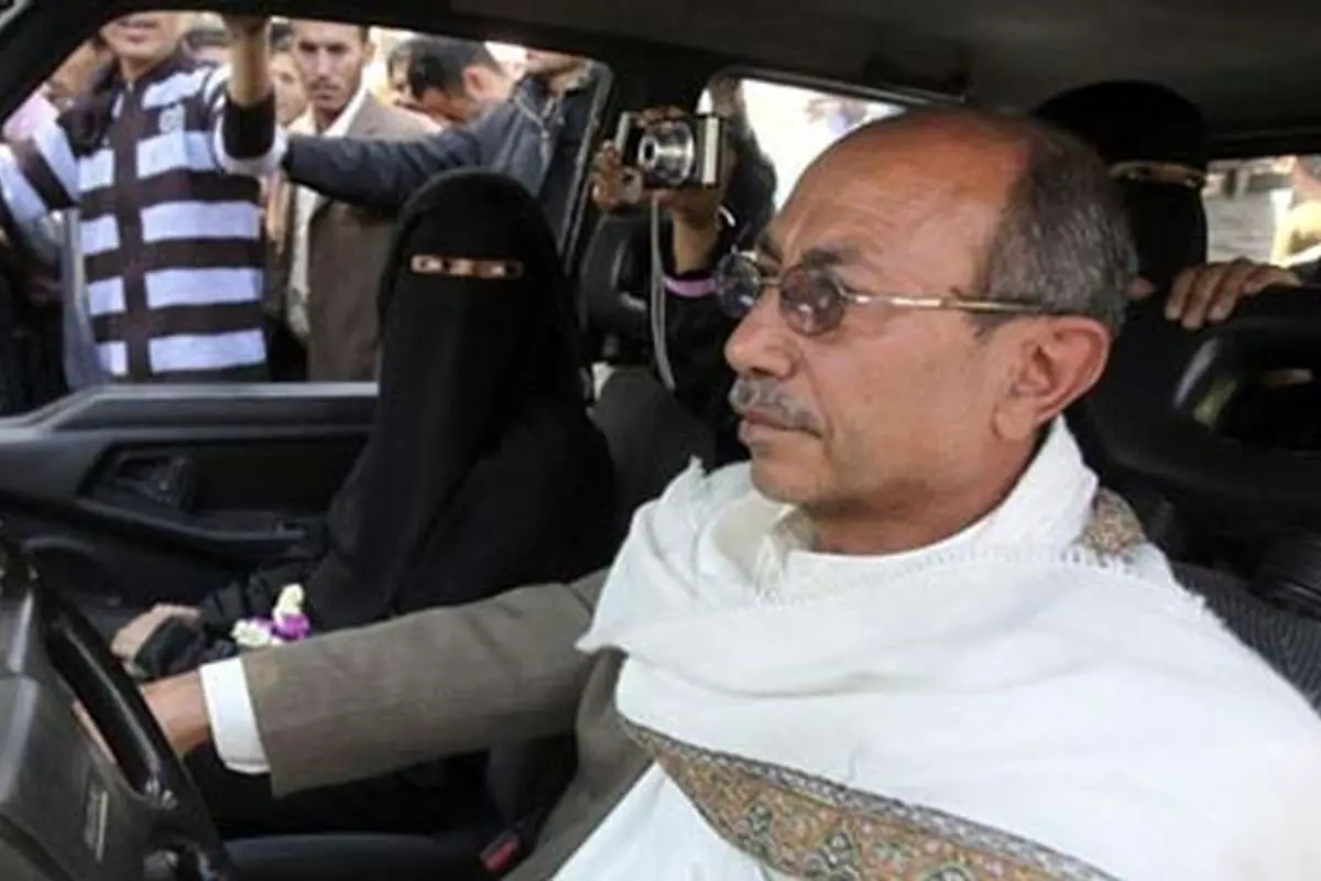 عکس> جنجال دختر دانشجوی یمنی
