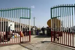 تجمع زوار ایرانی و تشنج در مرز شلمچه