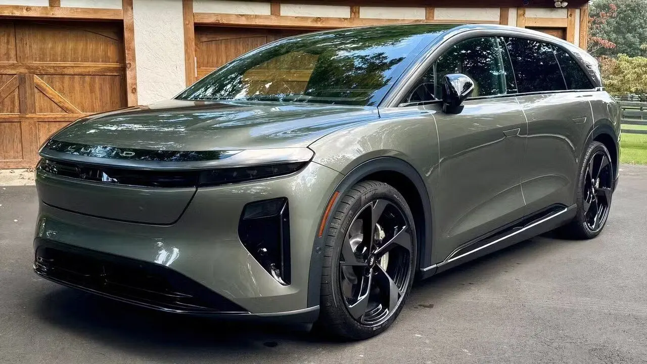 قدرتمندترین شاسی‌بلند آمریکایی با قلب برقی و روح مسابقه‌ای!