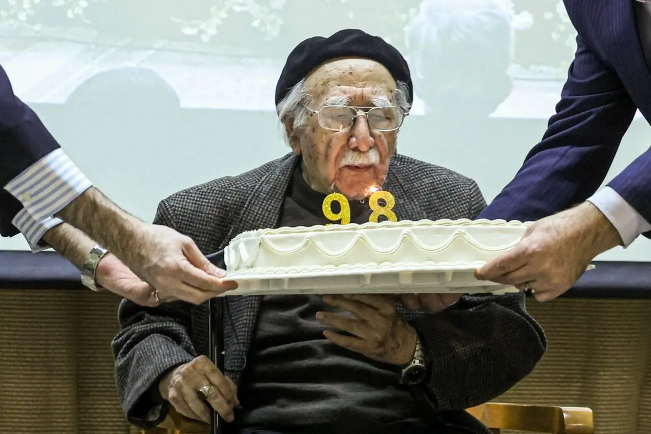 تصاویر؛ بزرگداشت فتح‌الله مجتبایی در ۹۸ سالگی