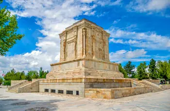 رستاخیز ملی‌گرایی ایرانیان