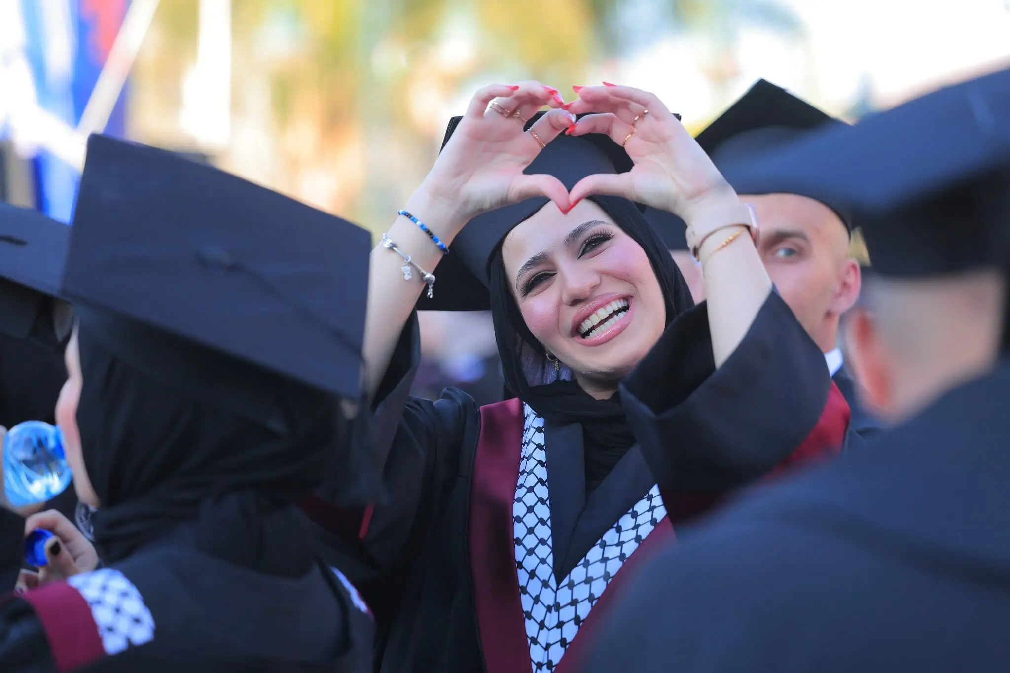 تصاویر؛ جشن فارغ التحصیلی در بزرگ‌ترین دانشگاه فلسطین