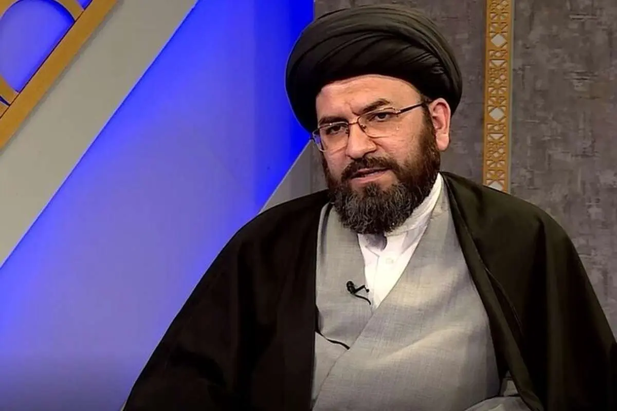 امام جمعه زنجان: دشمن به اسم آزادی، عفت زن مسلمان را نشانه گرفته است