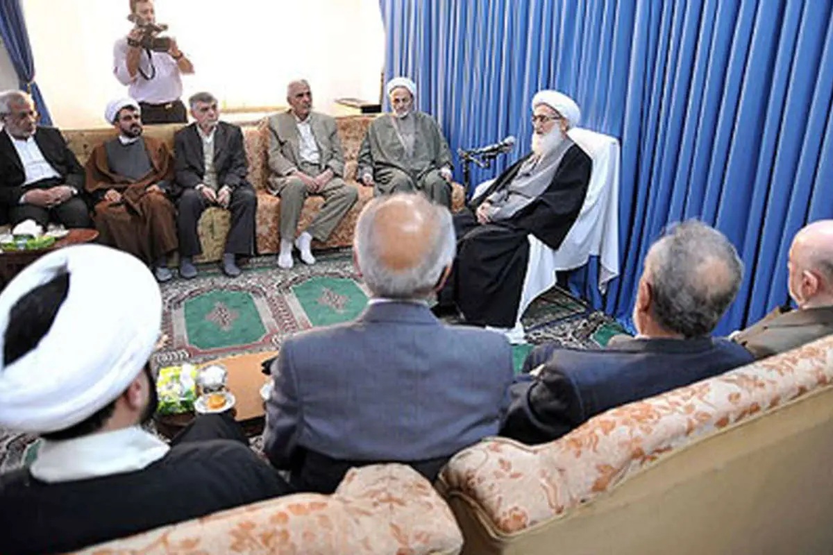 عکس> اعضاء موتلفه در دیدار با مراجع
