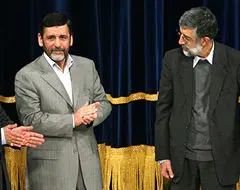برخی ناخواسته آتش بیار معرکه می‌شوند/باید آگاه شوند یا آنکه بروند