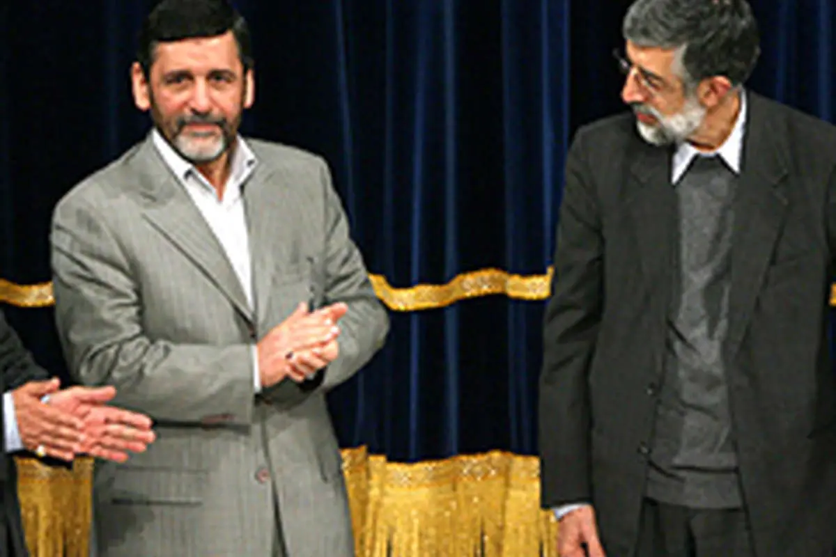 برخی ناخواسته آتش بیار معرکه می‌شوند/باید آگاه شوند یا آنکه بروند