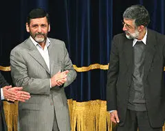 برخی ناخواسته آتش بیار معرکه می‌شوند/باید آگاه شوند یا آنکه بروند