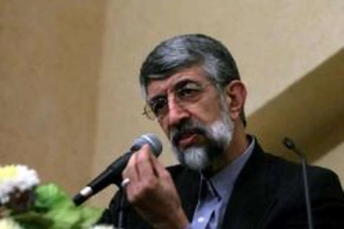 آغاز زود هنگام تبلیغات حداد عادل برای مجلس هشتم در همدان