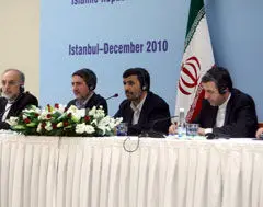 مشایی در گوش احمدی‌نژاد درباره متکی چه‌گفت؟