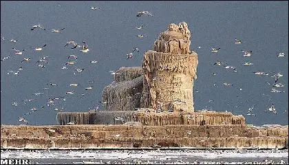 عکس>بزرگترین بستنی یخی جهان