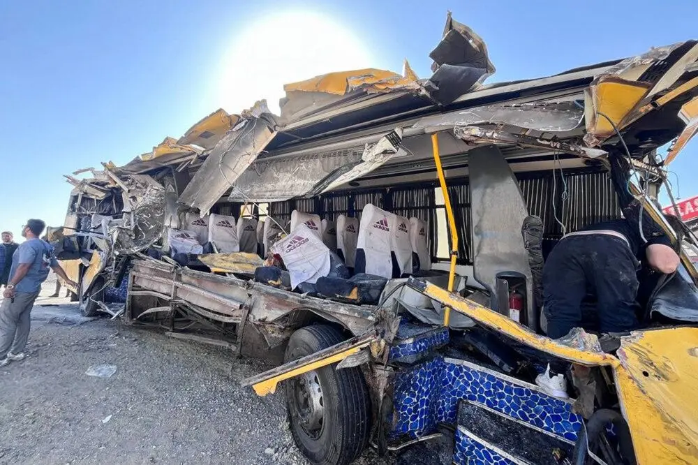 تصاویر؛ حادثه مرگبار تصادف اتوبوس دانشجویان سمنانی