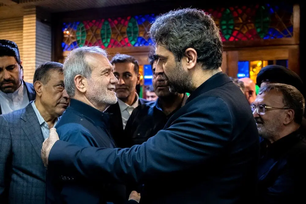 تصاویر؛ مراسم ترحیم مادر معاون ارتباطات و اطلاع‌رسانی دفتر رئیس جمهور