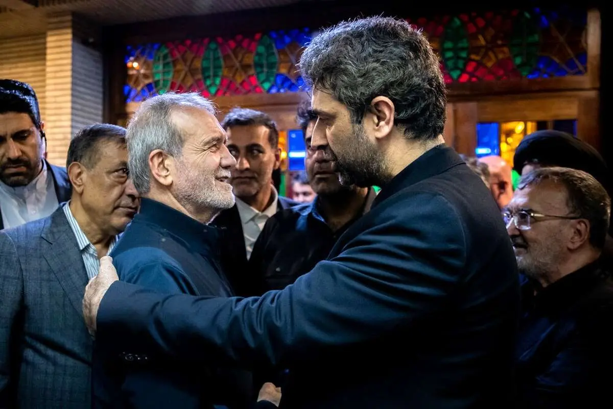 تصاویر؛ مراسم ترحیم مادر معاون ارتباطات و اطلاعرسانی دفتر رئیس جمهور