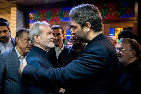 تصاویر؛ مراسم ترحیم مادر معاون ارتباطات و اطلاع‌رسانی دفتر رئیس جمهور