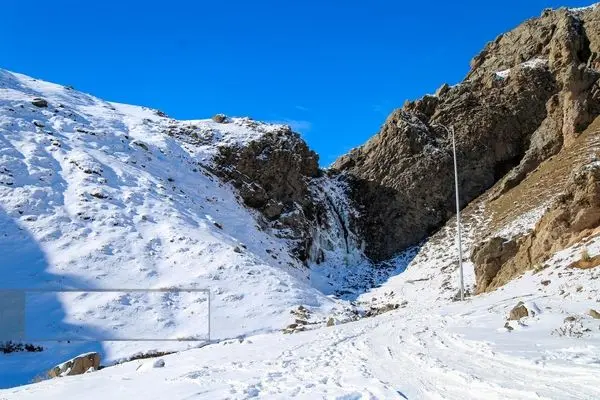 تصاویر؛ آبشار یخ‌زده سردابه در اردبیل