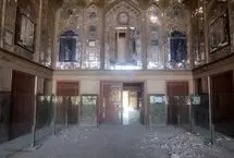 ریزش تزئینات چهلستون اصفهان ادامه دارد