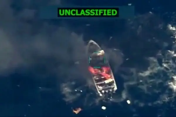 حمله مرگبار ارتش آمریکا به یک قایق در اقیانوس آرام