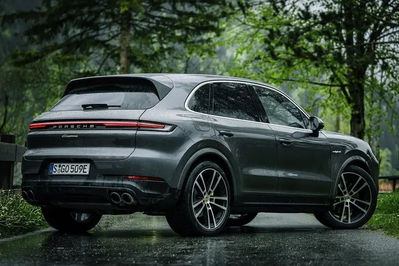 پورشه کاین E-Hybrid ۲۰۲۴