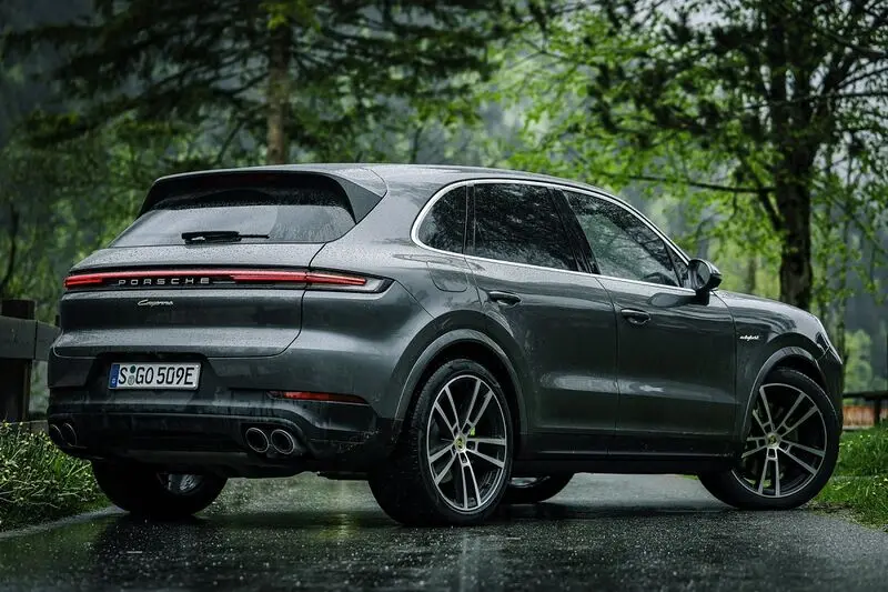پورشه کاین E-Hybrid ۲۰۲۴