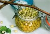 طرز تهیه ترشی غوره؛ ترشی خوشمزه فصل تابستان 

