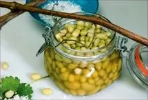 طرز تهیه ترشی غوره؛ ترشی خوشمزه فصل تابستان 

