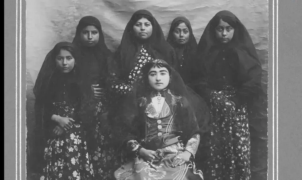 عکس‌هایی از مراسم عروسی اخترالدوله، دختر ناصرالدین‌شاه با ملیجک