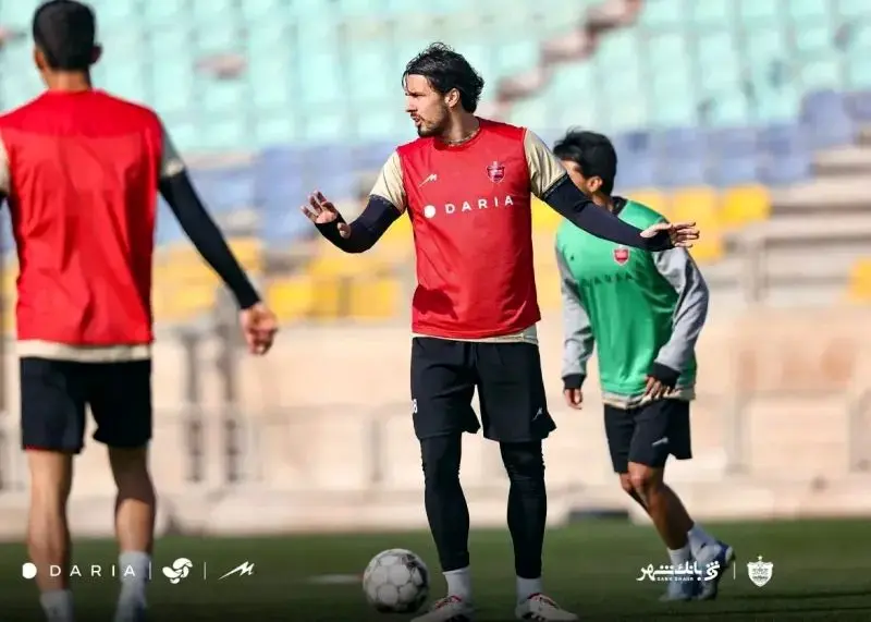 معالجه مصدومیت مرموز ستاره پرسپولیس توسط پزشک مودریچ!