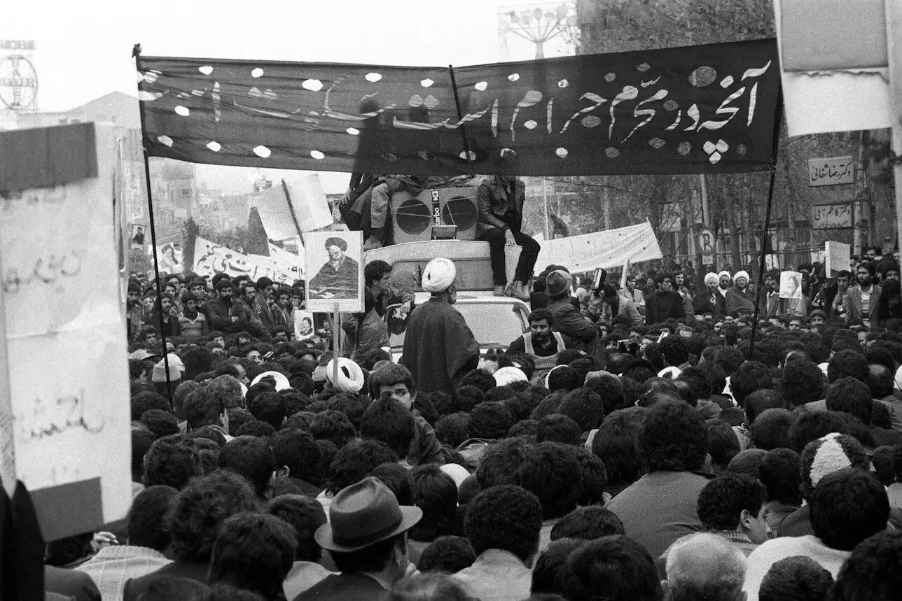 ربیعی: برخی جمهوریت را چنان مسدود کردند که نقش مردم دیده نشود